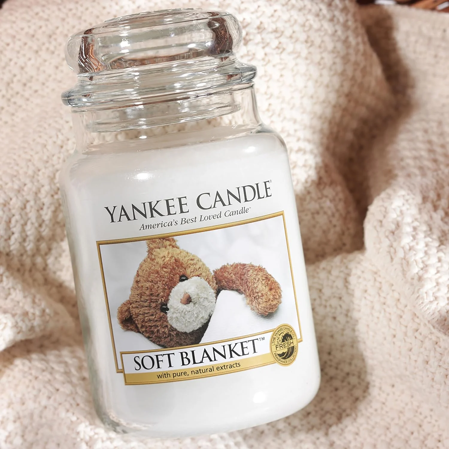 Yankee Candle Soft Blanket - Image 3